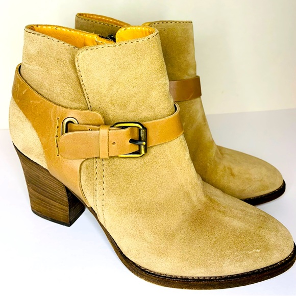 Aquatalia By Marvin Fran Waterproof Chelsea Beige Buckle Bootie/Boot Siz… - Picture 1 of 10
